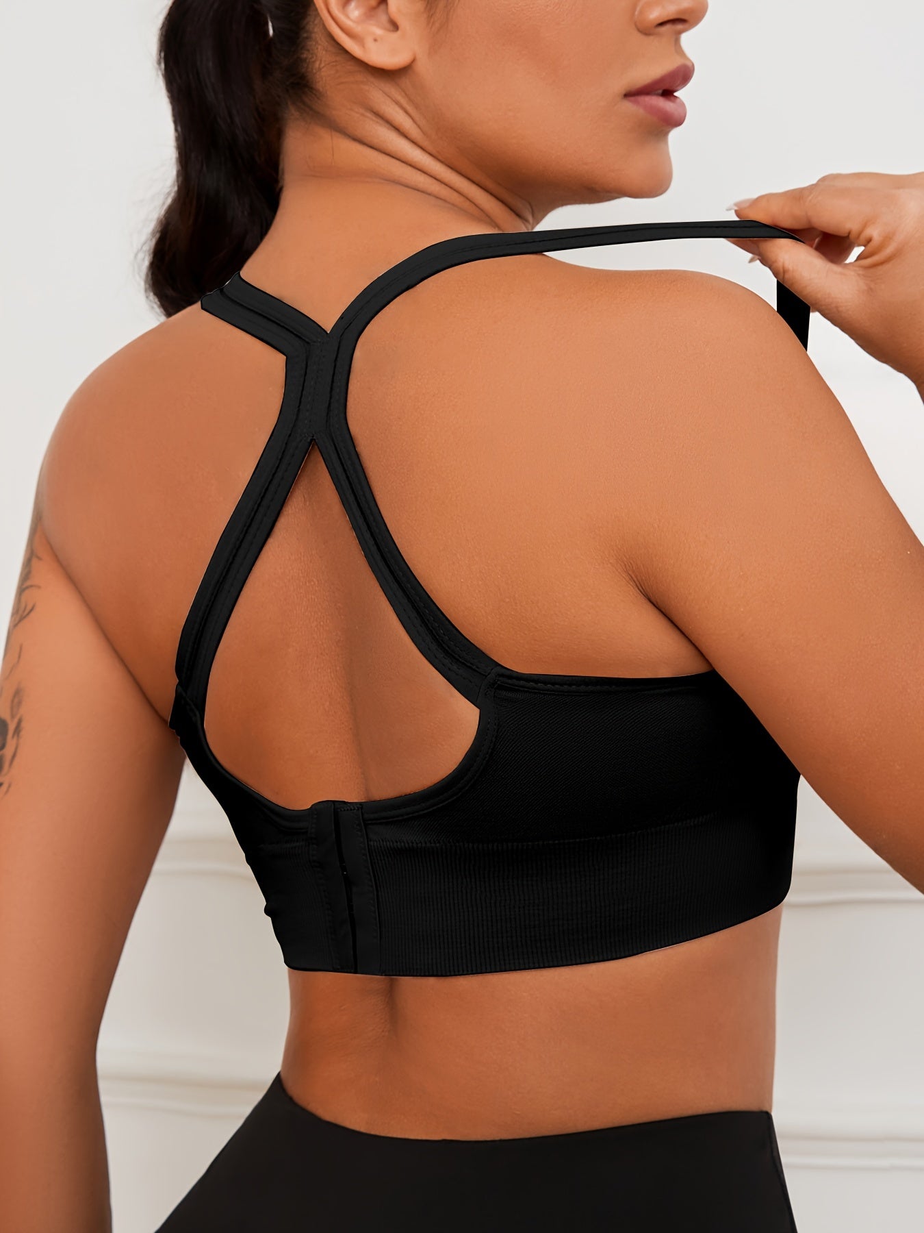 5-Pack Low-Cut Neck Seamless Sports Bras - Comfortable, Breathable, High-Stretch Nylon Fabric, Shockproof, Adjustable Closure - Stylish, Solid Color, Knit Fabric Yoga & Fitness Tank Tops for Womens Gym Wear