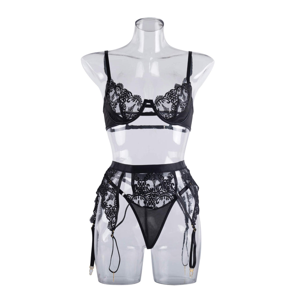 New black lace sexy splicing perspective slim fit lingerie set