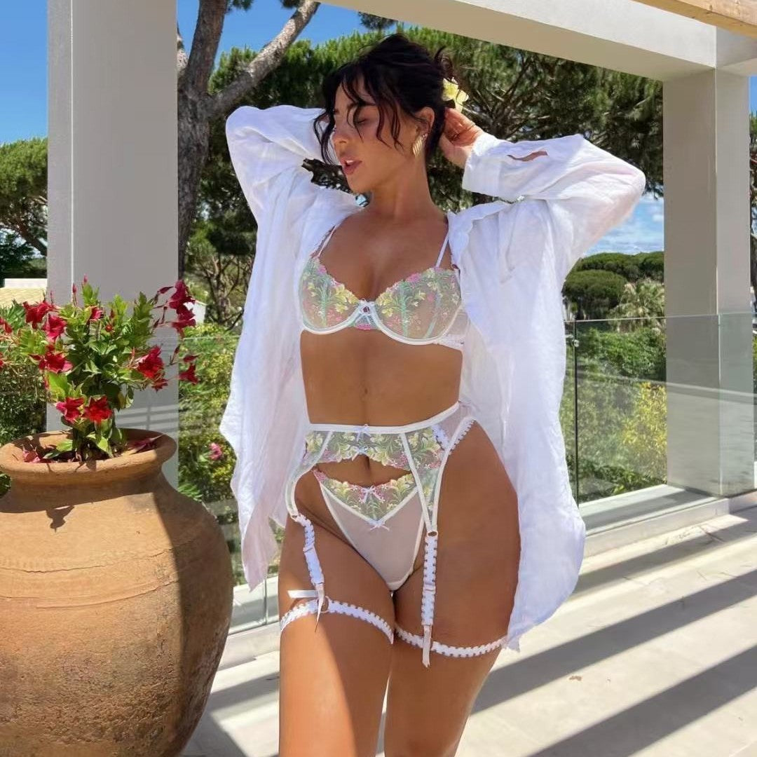 Exquisite Floral Embroidery Double Strap Complex Craft Bowknot Lingerie