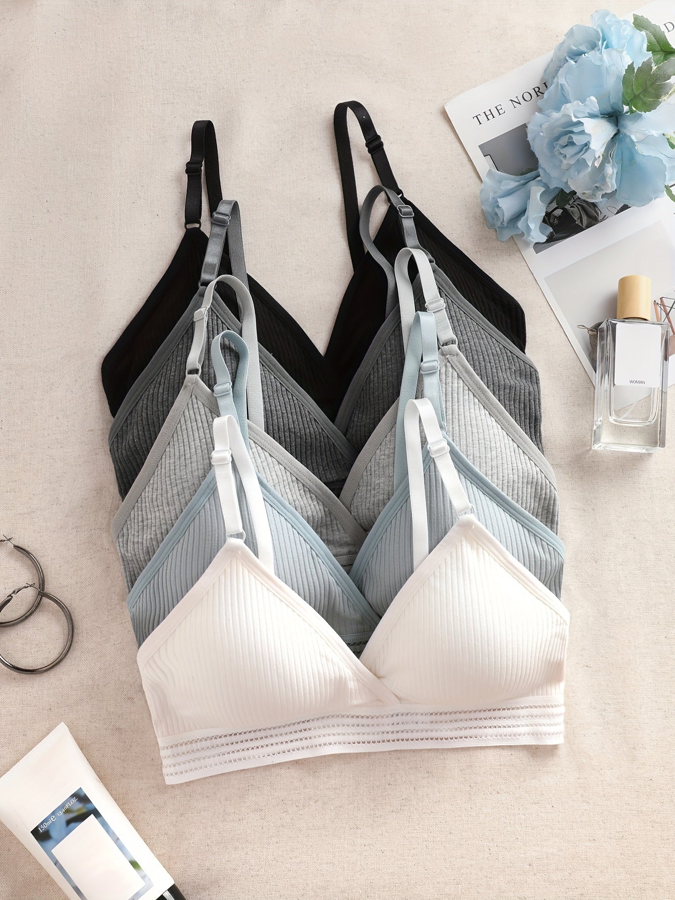 5Pcs Elegant Wireless Bras Set - Comfortable Ribbed Texture, Breathable Soft Fabric, Adjustable Straps, Daily Wear Lingerie for Comfortable All-Day Support