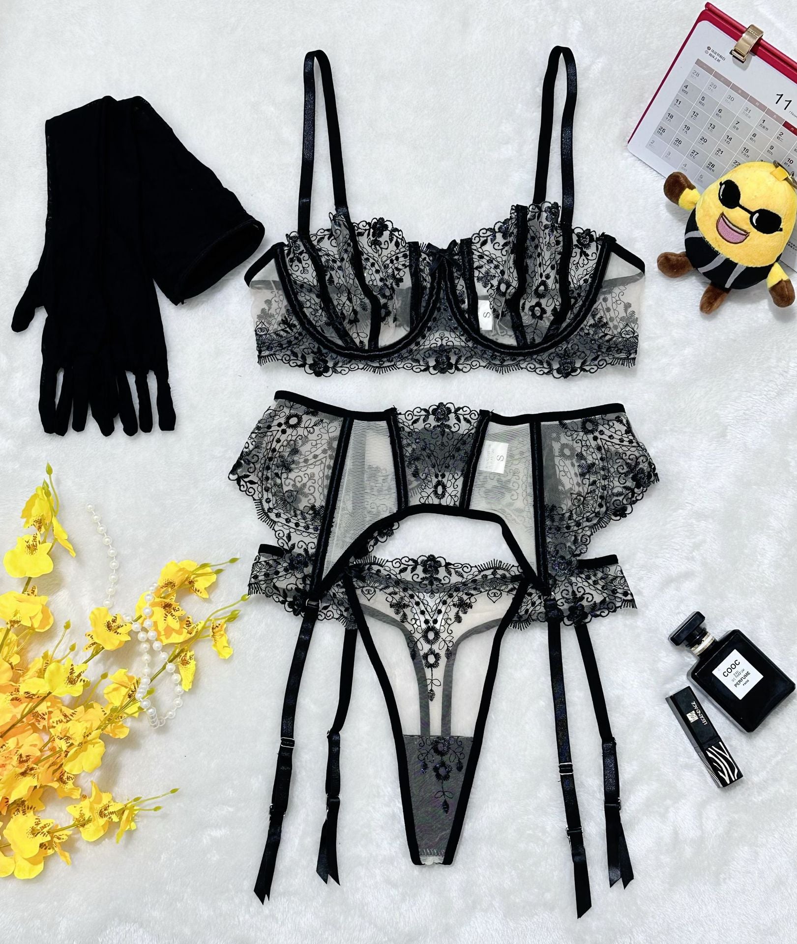 Floral Embroidery Patchwork Sheer Mesh Sexy Lingerie Set for Women