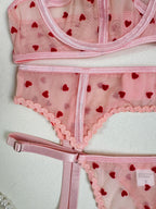 French Ultra Thin Women Underwire Set Sexy Lace Peach Heart Embroidery Bra Set Romantic Pink Transparent Lingerie With Thong